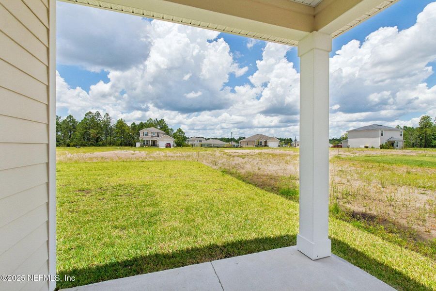 Exterior details and patio area of a home in Panther Creek, Jacksonville (Image 4). Exterior details and patio area of a home in Panther Creek, Jacksonville (Image 4).