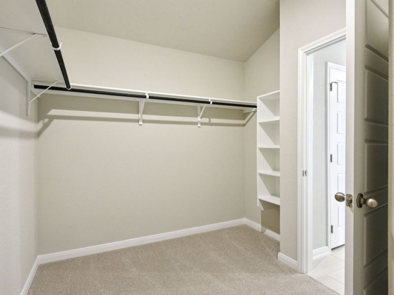 Spacious, unfurnished interior of a new home in Thomas Pond, San Antonio (Image 23). Spacious, unfurnished interior of a new home in Thomas Pond, San Antonio (Image 23).
