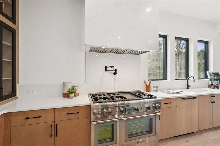 Furnished interior view inside a new home in , Roswell (Image 58).