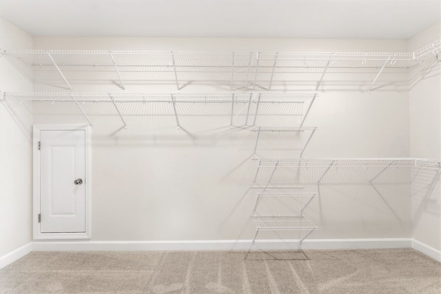 Spacious, unfurnished interior of a new home in Landmark Commons, Boiling Springs (Image 25).
