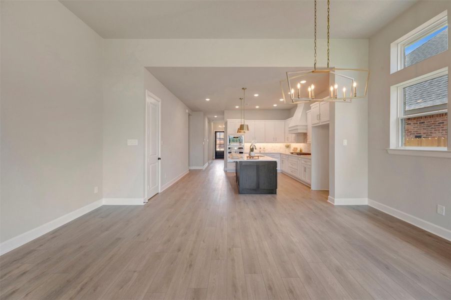 Spacious, unfurnished interior of a new home in Grange - Reserve Collection, Katy (Image 18).