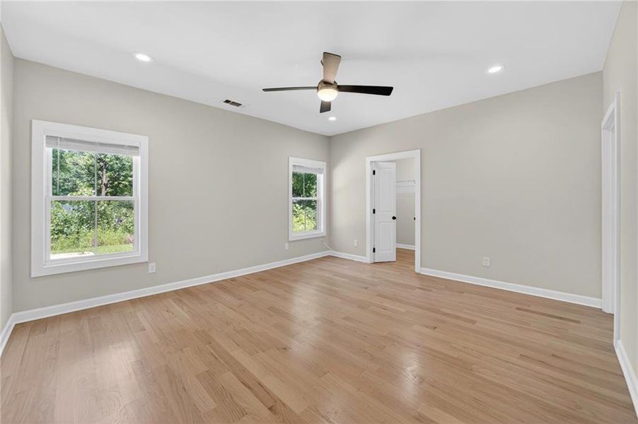 Spacious, unfurnished interior of a new home in , Tucker (Image 25).