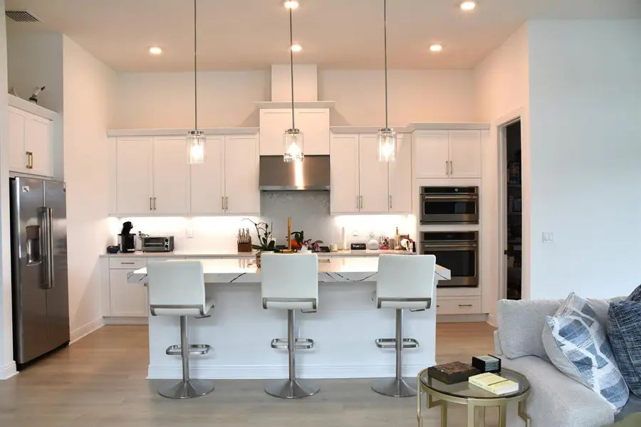 KITCHEN KITCHEN