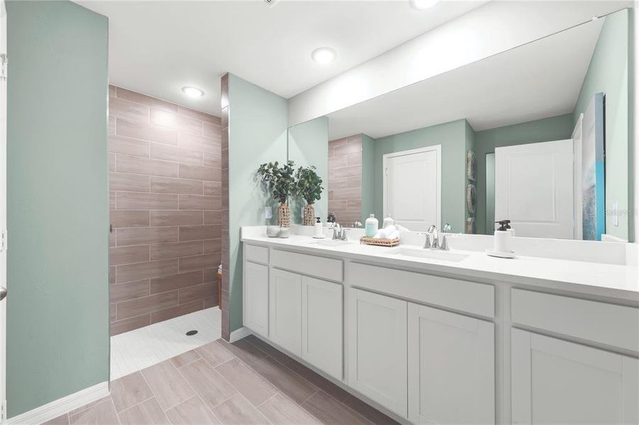 Furnished interior view inside a new home in , Port Charlotte (Image 10).