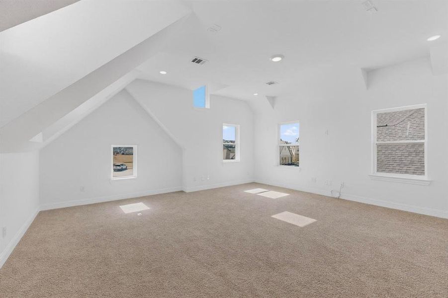 Spacious, unfurnished interior of a new home in , Prosper (Image 37).