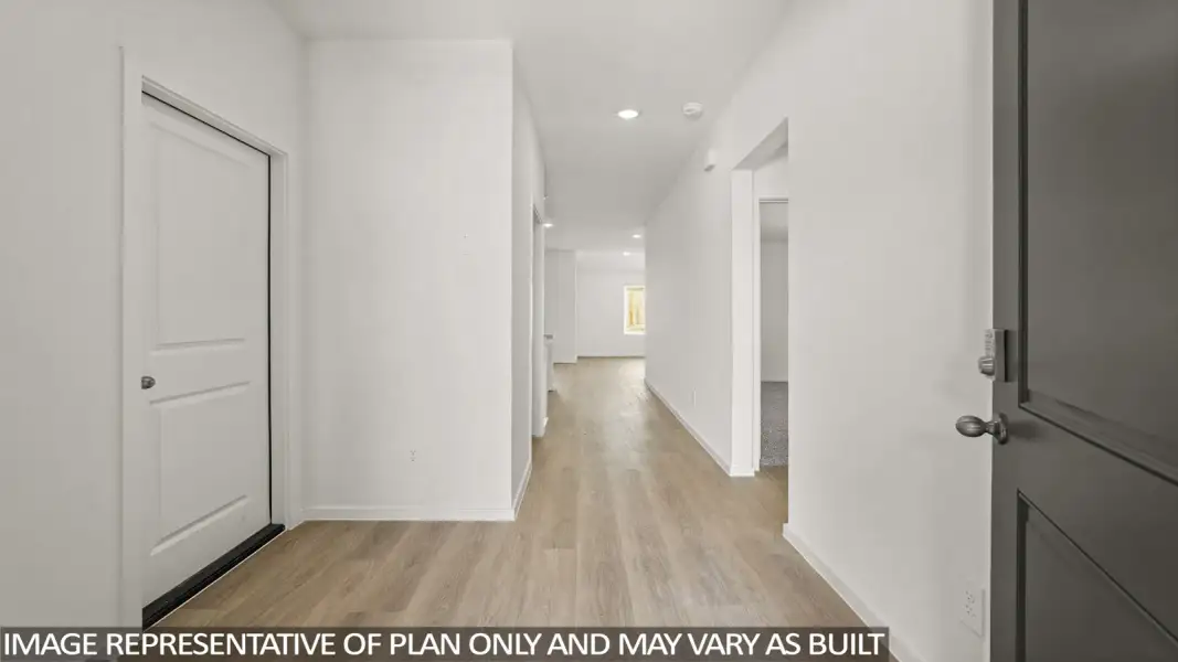Spacious, unfurnished interior of a new home in Grand Pines, Magnolia (Image 11). Spacious, unfurnished interior of a new home in Grand Pines, Magnolia (Image 11).
