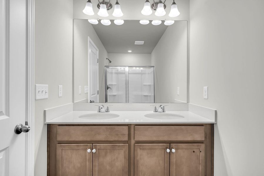 Image 51 of a home in Lakeview Commons.