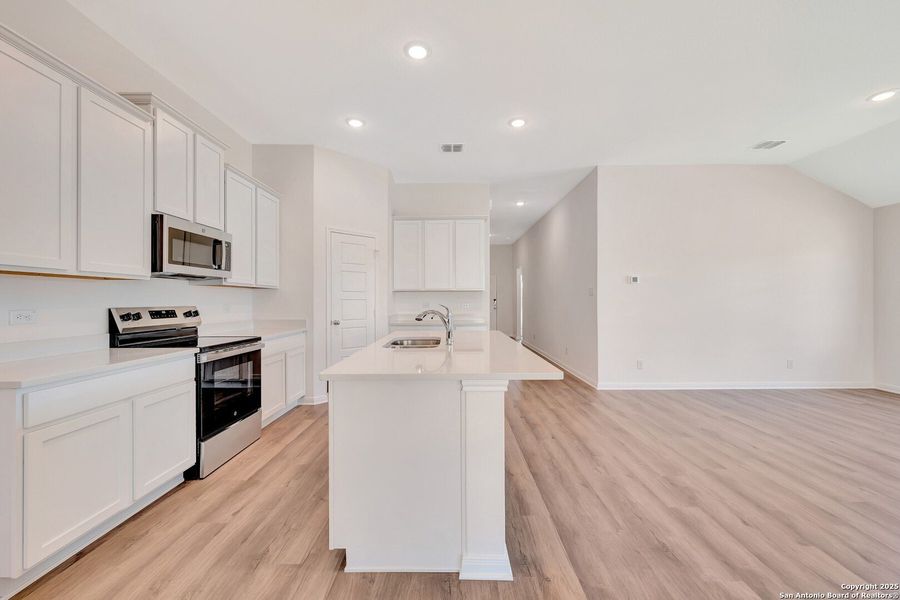 Furnished interior view inside a new home in Greenspoint Heights, Seguin (Image 14). Furnished interior view inside a new home in Greenspoint Heights, Seguin (Image 14).