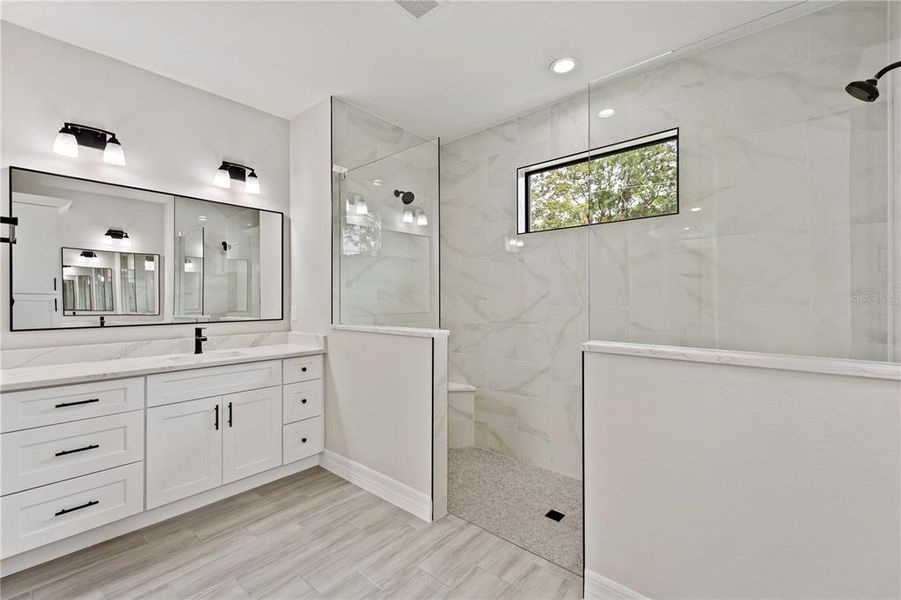 Furnished interior view inside a new home in , Port Charlotte (Image 8).