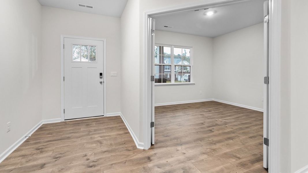 Spacious, unfurnished interior of a new home in The Landing at Summerhaven, Mebane (Image 12).