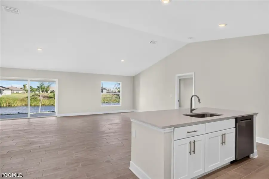 Image 32 of a home in Cape Coral. Image 32 of a home in Cape Coral.