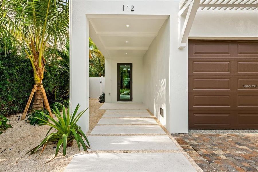 Image 88 of a home in .