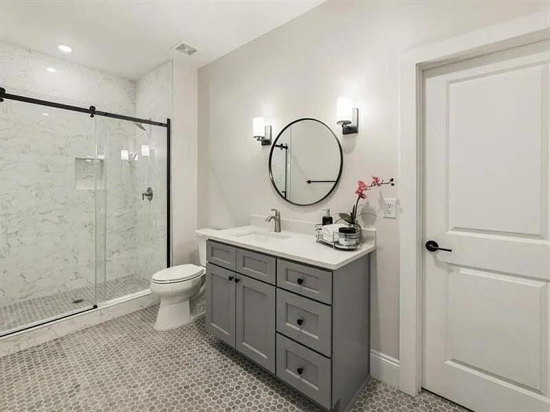 Furnished interior view inside a new home in , Woodstock (Image 36).