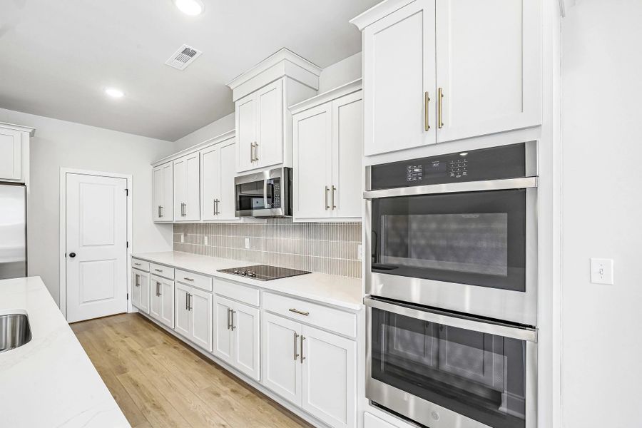 Serene Collection Gourmet Kitchen