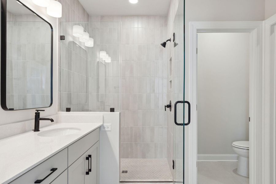 Image 28 of a home in Central Park.