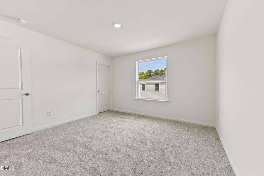 31-web-or-mls-Chrys St-S0205-031