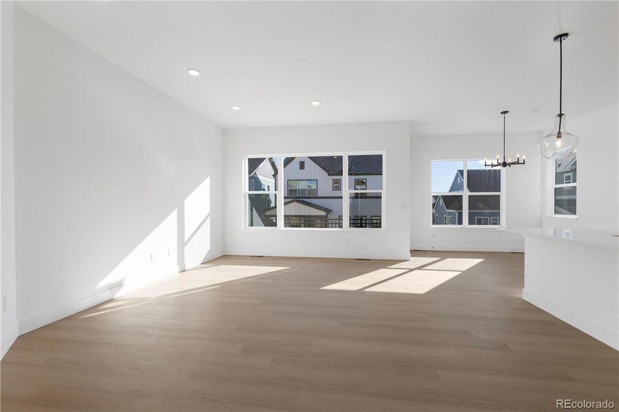 Spacious, unfurnished interior of a new home in Dillon Pointe - Journey, Broomfield (Image 15).