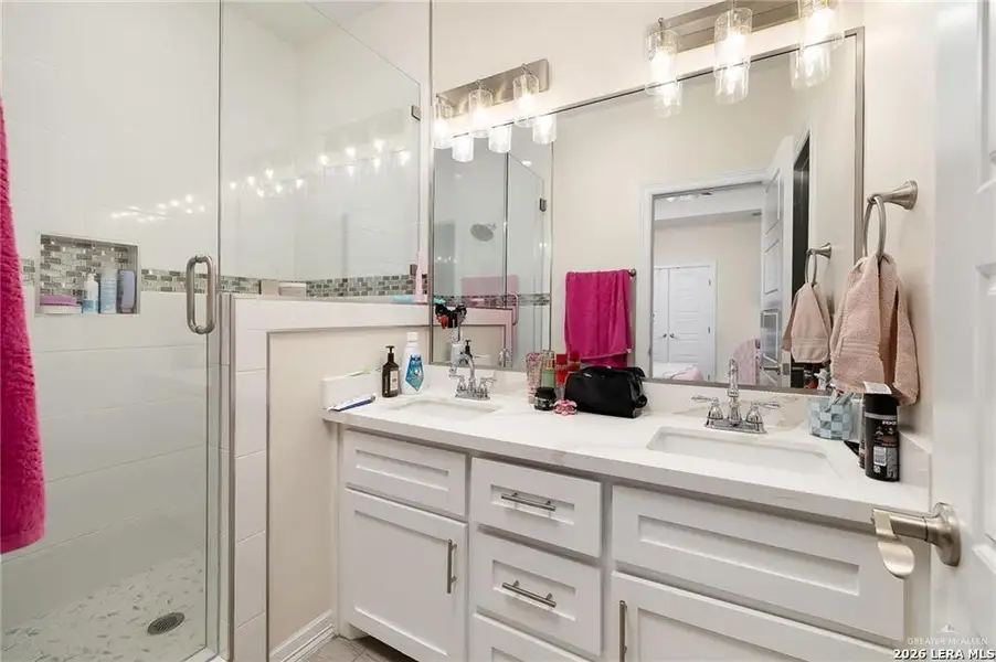 Furnished interior view inside a new home in , Weslaco (Image 11).
