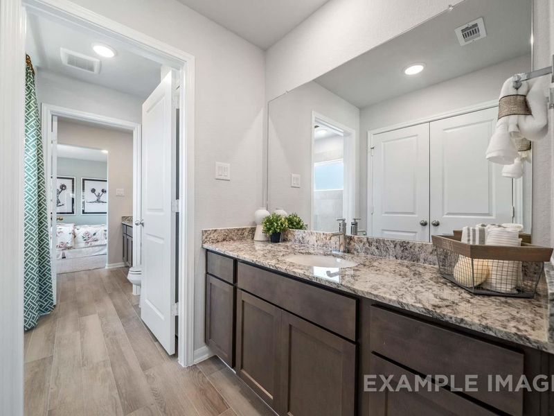 Furnished interior view inside a new home in Lago Mar, Texas City (Image 25).
