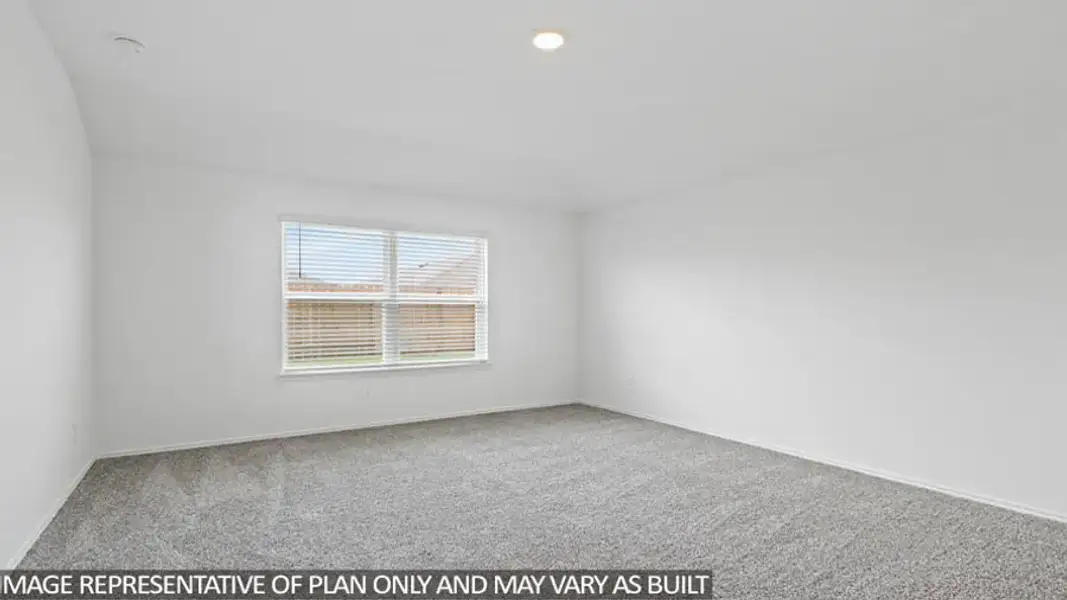 Representative unfurnished interior of a home built from the Samuel by D.R. Horton in Indian Springs, Crosby (Image 11).
