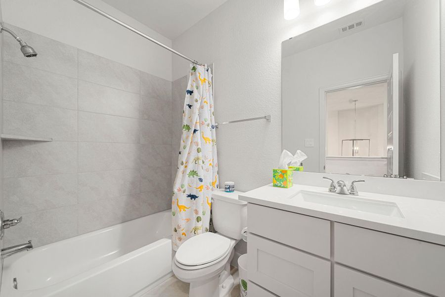 Furnished interior view inside a new home in , Manvel (Image 12).
