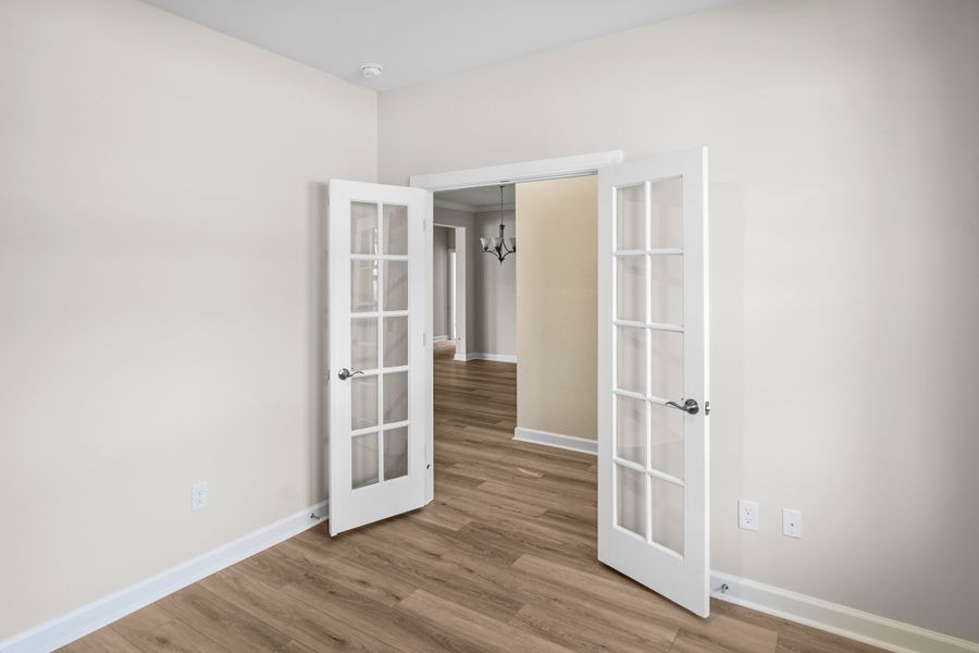 Spacious, unfurnished interior of a new home in Bridgewater - Shorehaven Village, Little River (Image 17).