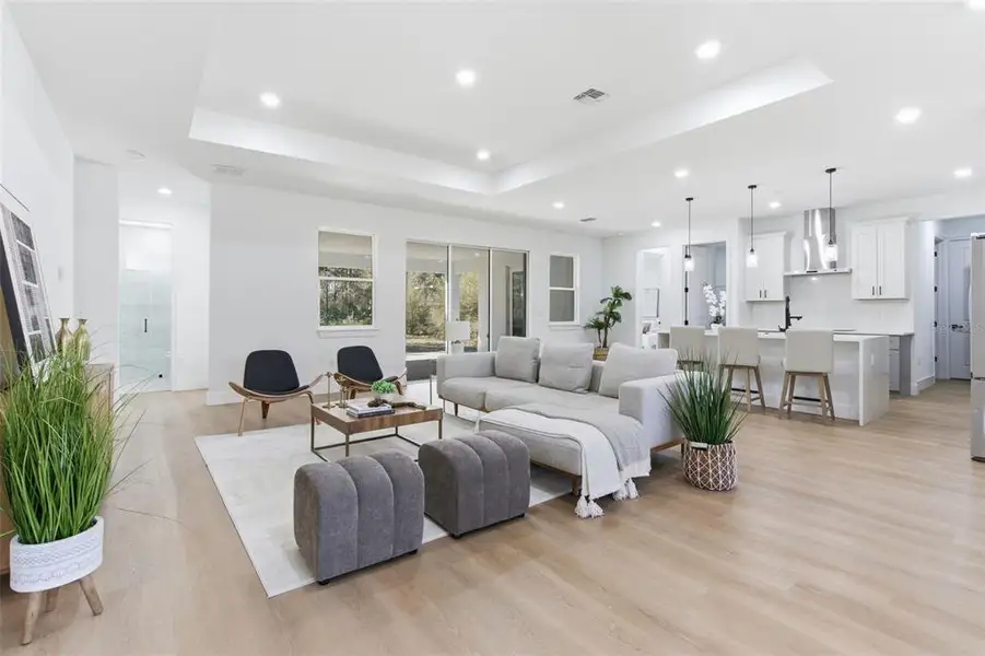 Furnished interior view inside a new home in , Orlando (Image 13).