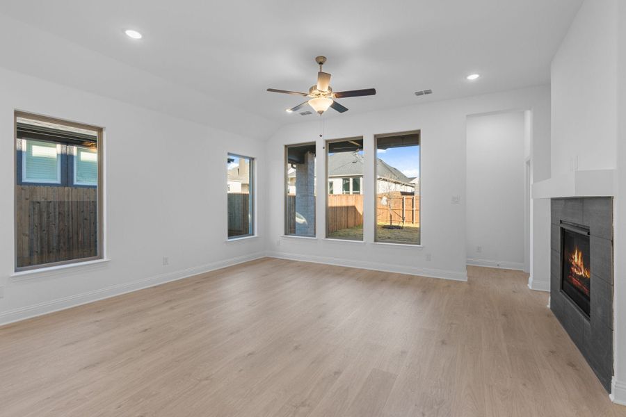 2,150sf New Home in Fort Worth, TX. - Slide 14 2,150sf New Home in Fort Worth, TX. - Slide 14