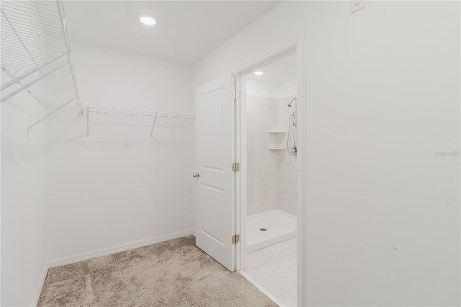 Spacious, unfurnished interior of a new home in Peace Creek Reserve, Winter Haven (Image 20). Spacious, unfurnished interior of a new home in Peace Creek Reserve, Winter Haven (Image 20).