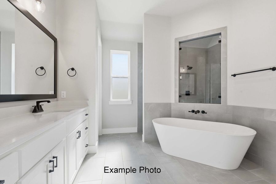 Furnished interior view inside a new home in Aledo Heights - Aledo ISD, Annetta South (Image 5).