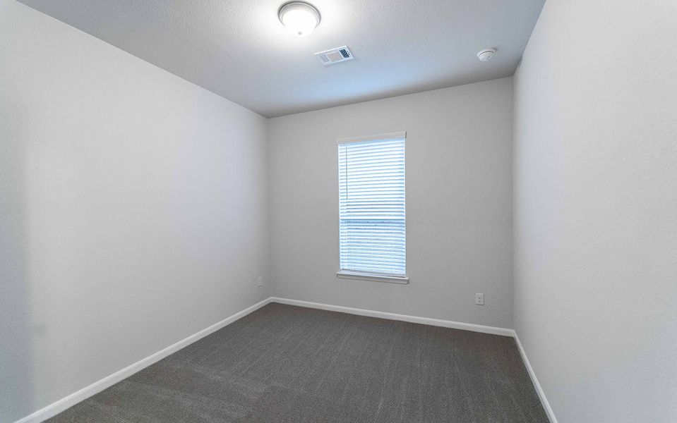 Spacious, unfurnished interior of a new home in Solterra, Mesquite (Image 18).
