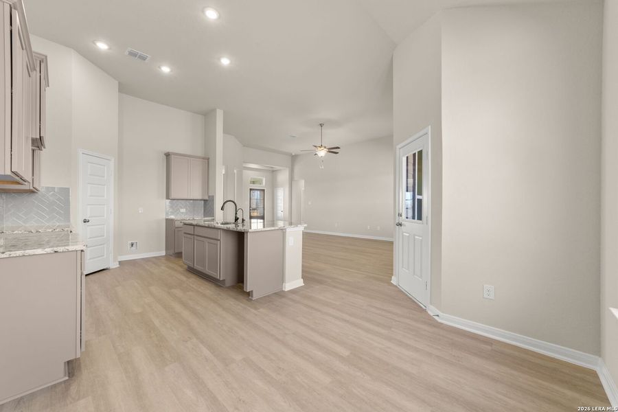 Furnished interior view inside a new home in Bonita Vista, Pleasanton (Image 7).