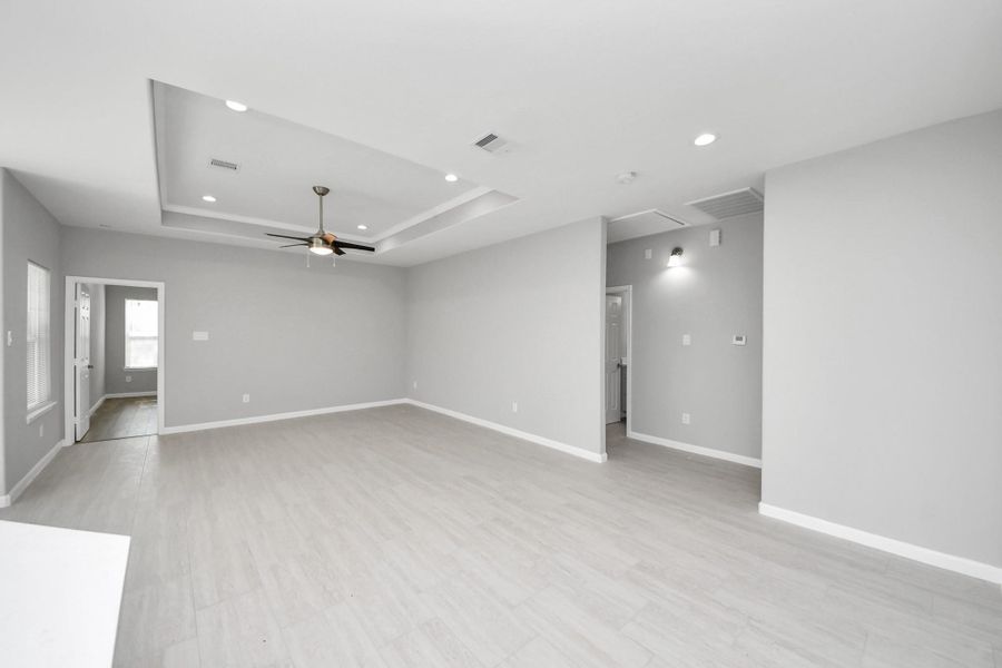 Spacious, unfurnished interior of a new home in , Houston (Image 21).