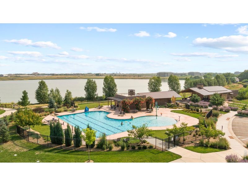 Community amenities in The Lakes at Centerra - Discovery, Loveland (Image 11).