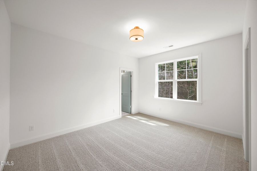 D4660E89-90B3-48F8-8D1D-F8549CCDBB91