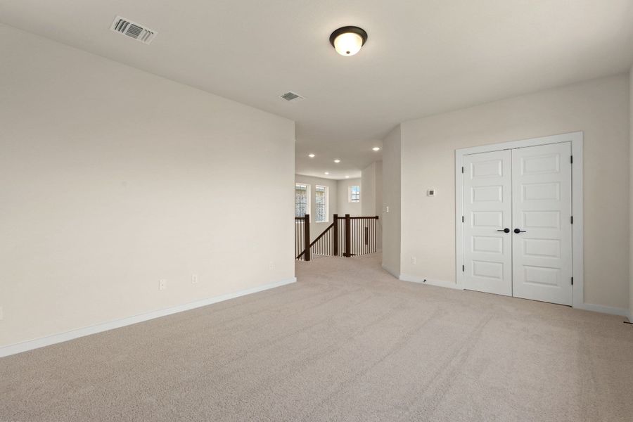 Spacious, unfurnished interior of a new home in Heritage, Dripping Springs (Image 35). Spacious, unfurnished interior of a new home in Heritage, Dripping Springs (Image 35).