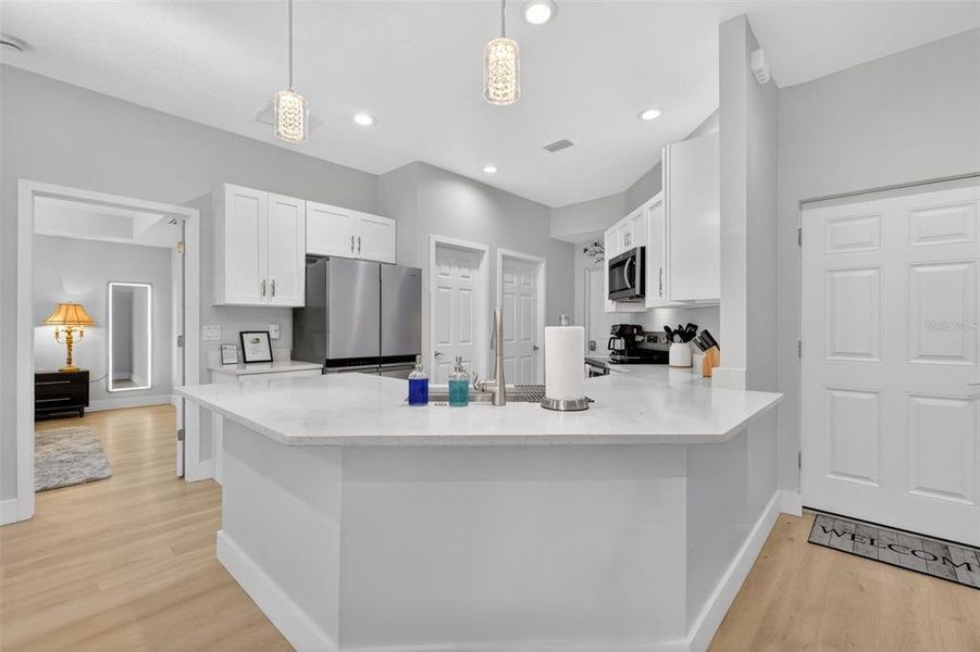 Furnished interior view inside a new home in , Mount Dora (Image 13).