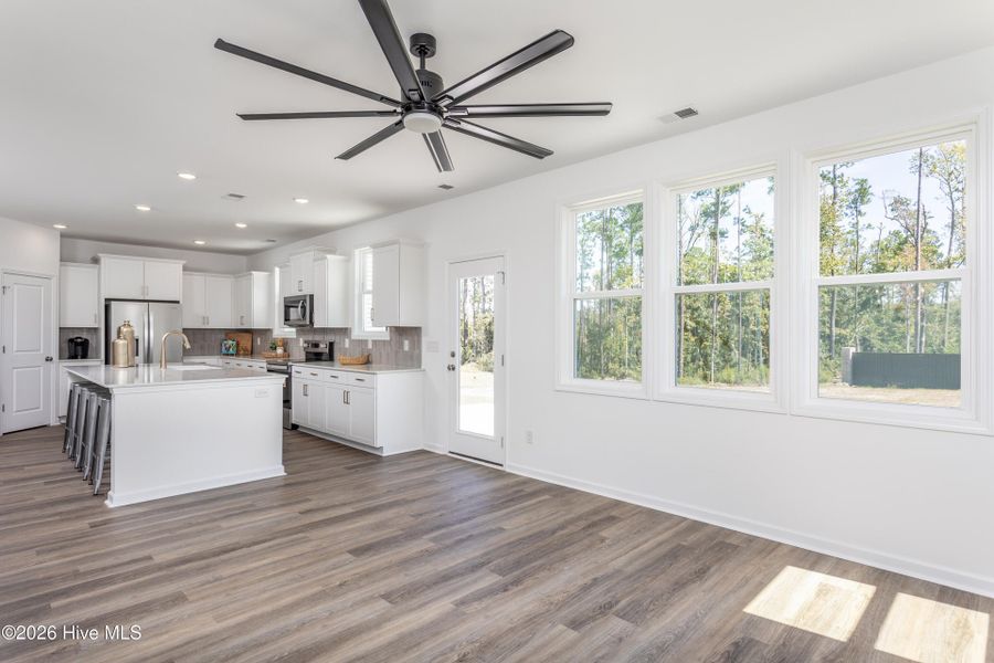 Spacious, unfurnished interior of a new home in Terrapin, Leland (Image 12).