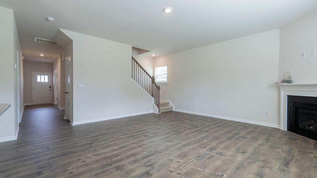 Spacious, unfurnished interior of a new home in The Landing at Summerhaven, Mebane (Image 15).