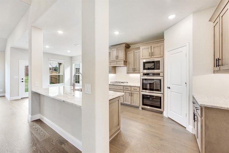 Furnished interior view inside a new home in Liberty, Melissa (Image 6).