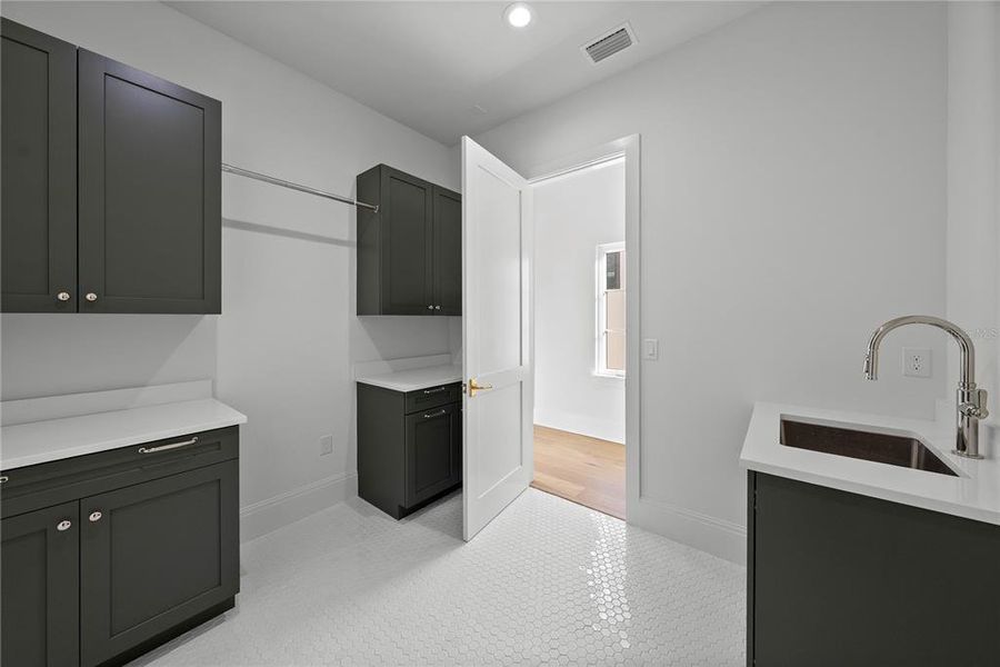 Furnished interior view inside a new home in , Tampa (Image 38).