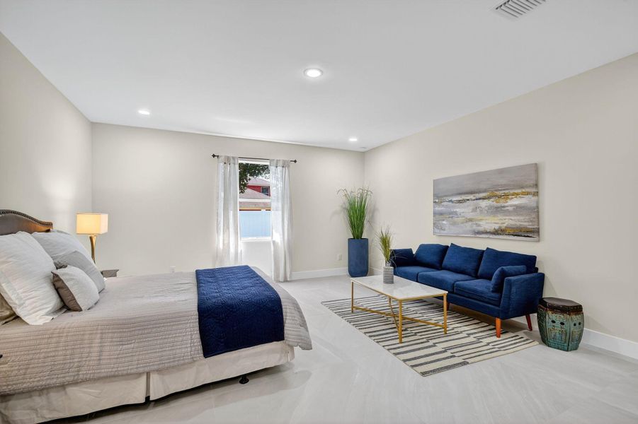 Furnished interior view inside a new home in , Jupiter (Image 51).