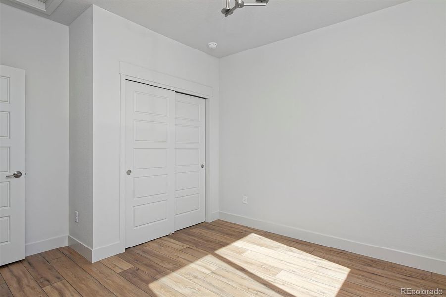 Spacious, unfurnished interior of a new home in , Denver (Image 18).