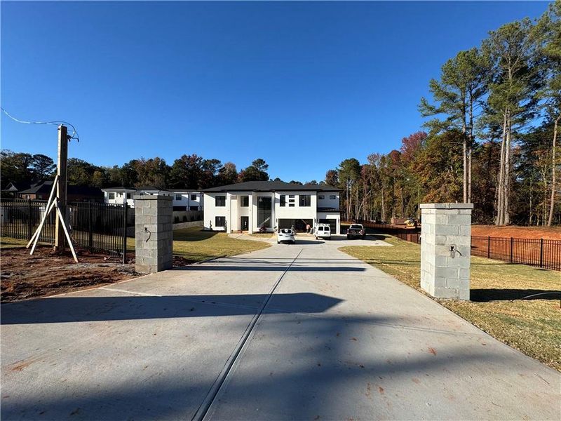 Community amenities in , Lawrenceville (Image 28).