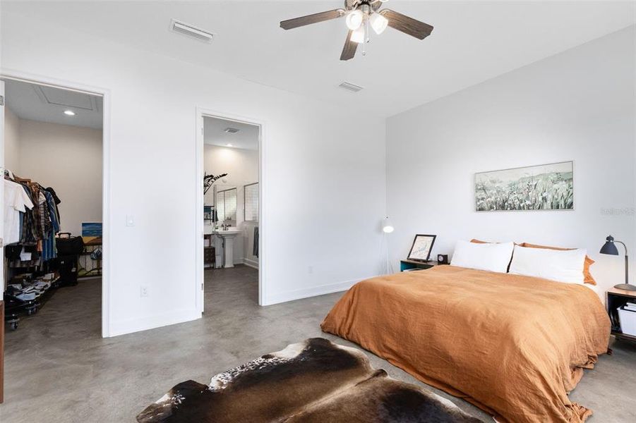 Furnished interior view inside a new home in , Daytona Beach (Image 5).