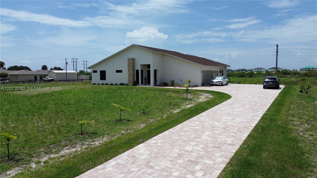 Community amenities in , Loxahatchee (Image 90).