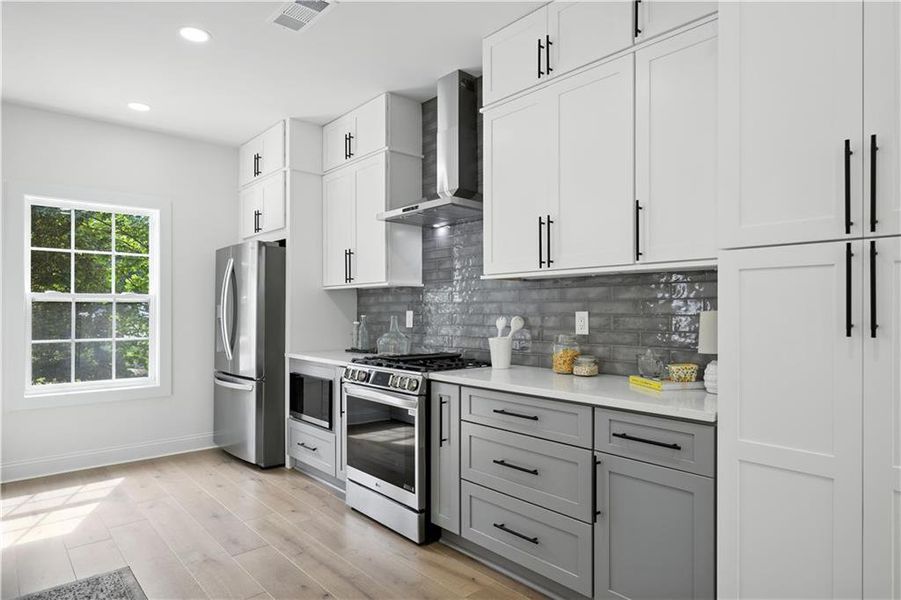 Furnished interior view inside a new home in , Woodstock (Image 15).