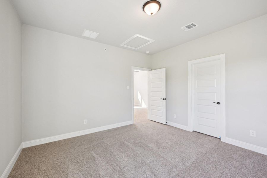 Spacious, unfurnished interior of a new home in Cross Creek, Cedar Park (Image 31).