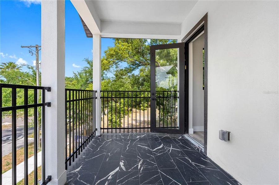 Exterior details and patio area of a home in , Tampa (Image 30).