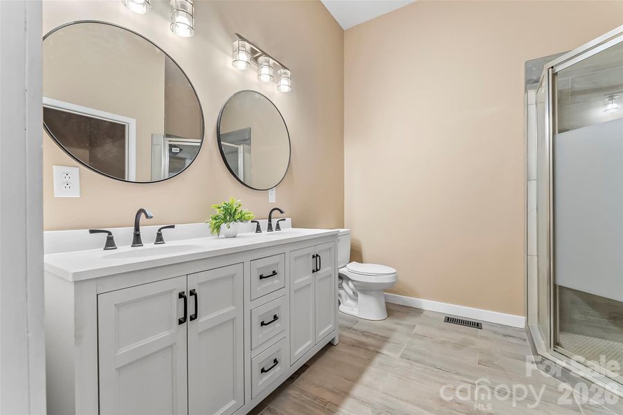 Furnished interior view inside a new home in , Lenoir (Image 6).